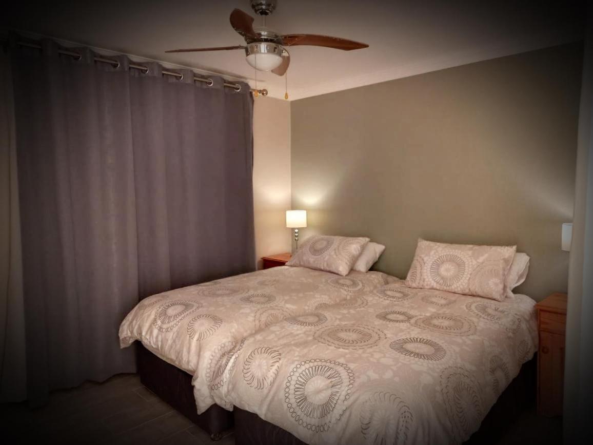 Bay-Side Apartment, Gordon'S Bay エクステリア 写真