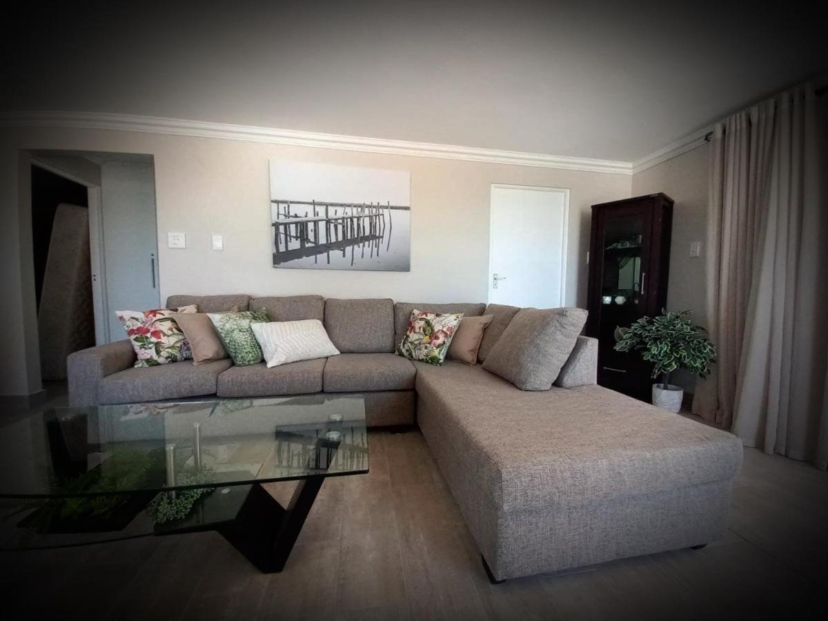 Bay-Side Apartment, Gordon'S Bay エクステリア 写真